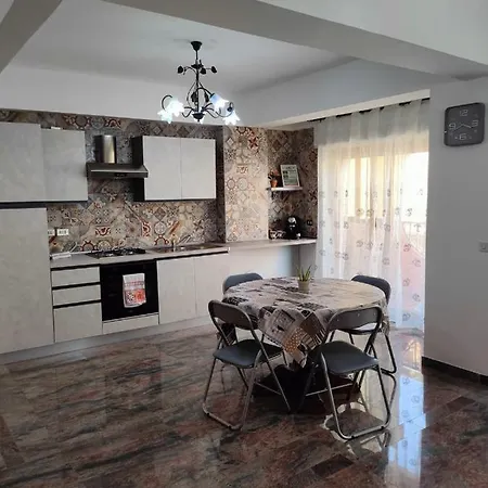 Casa Vacanze A Due Passi Dal Mare Lägenhet *